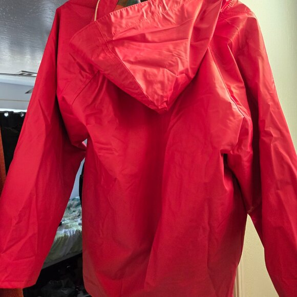 Misty harbor pink raincoat size medium. - Picture 2 of 3